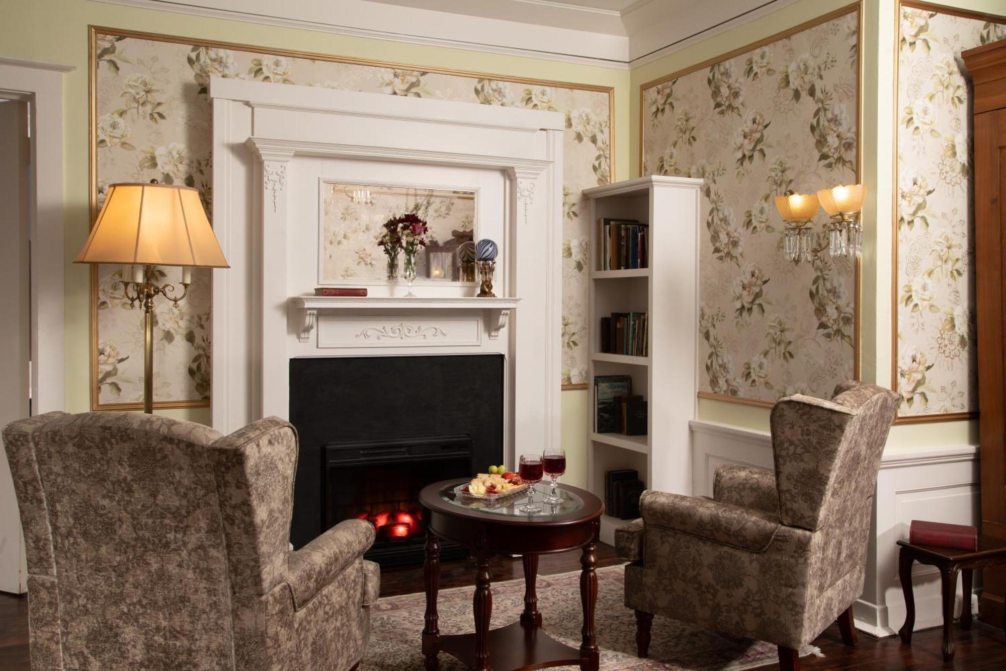 300 Clifton Bed & Breakfast Minneapolis Eksteriør bilde